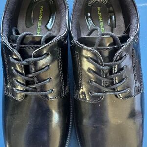 Nunn-Bush KOR Men's Black Oxfords size 9.5, Dress shoes